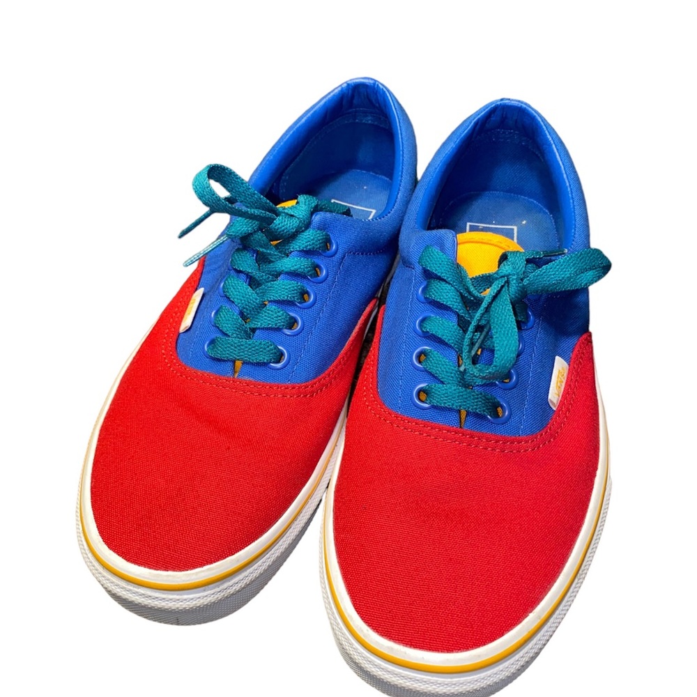 Vans era low Red blue and yellow show with green laces size 7 Us men, 8.5 women